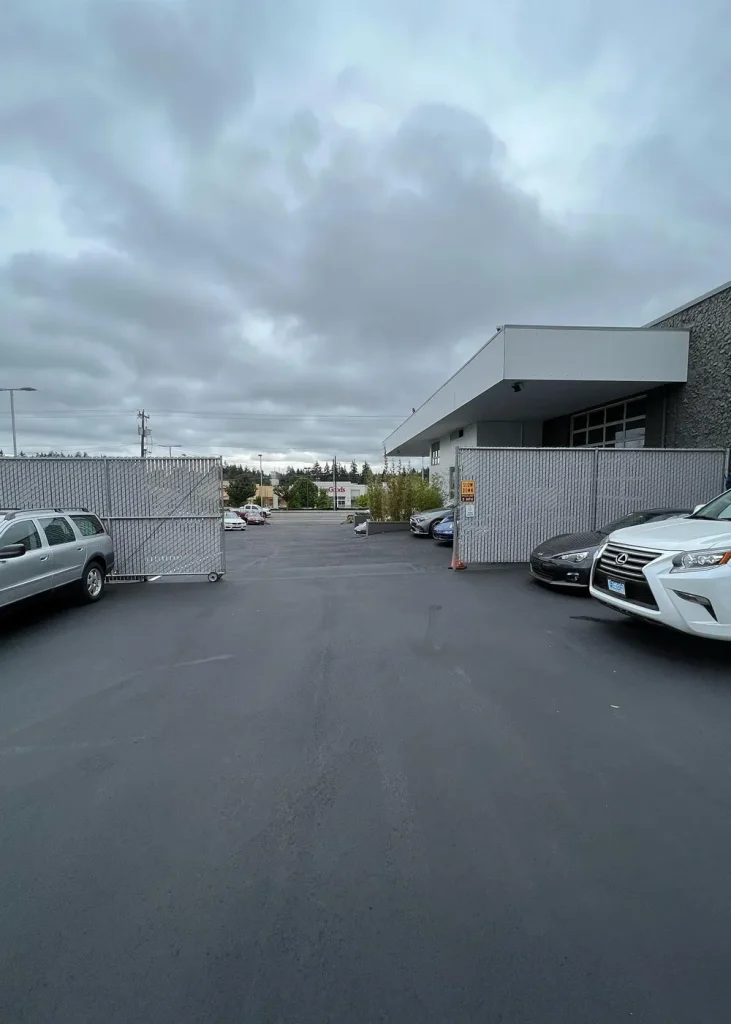 Asphalt paving services